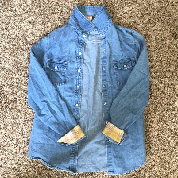 Jean button up shirt - Picture 1 of 3